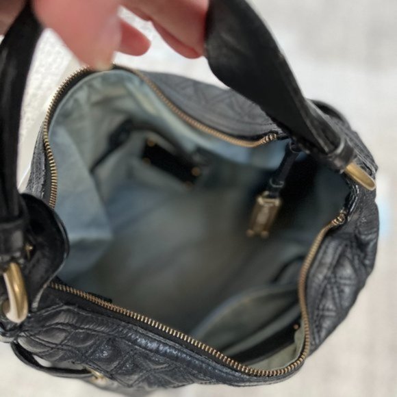 Lochkeart Quilted‎ Belted Tassled Over-the-Shoulder Leather Bag - Picture 5 of 7